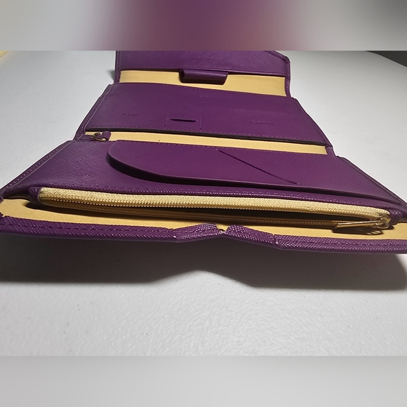 Womens Medium Size Travel Wallet Color Purple Coated Canvas Multiple Compartment - Picture 7 of 12